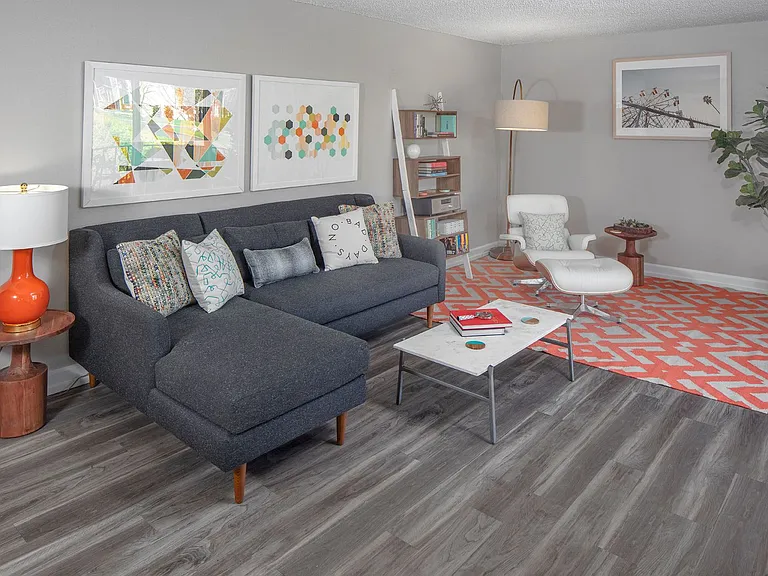 Garden Park Apartments — Photo 6