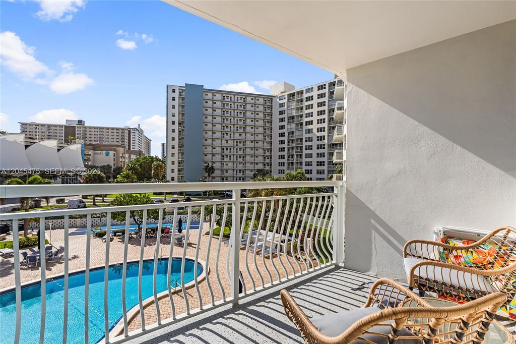 301 N Ocean Blvd APT 302, photo 9