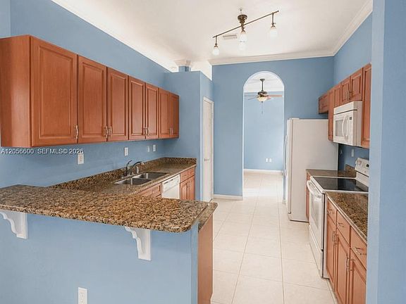 5th image of 1690 SE 24th Ct
