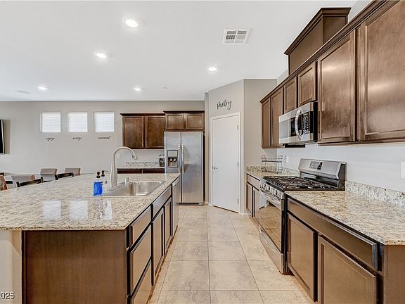 4th image of 2096 Del Aqua Ave