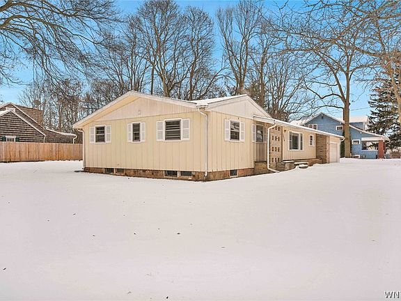 4th image of 8426 Maplewood Dr