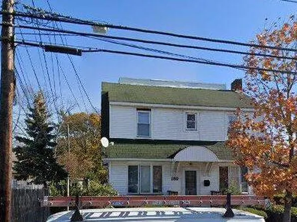 189 Medford Ave, Patchogue, NY 11772