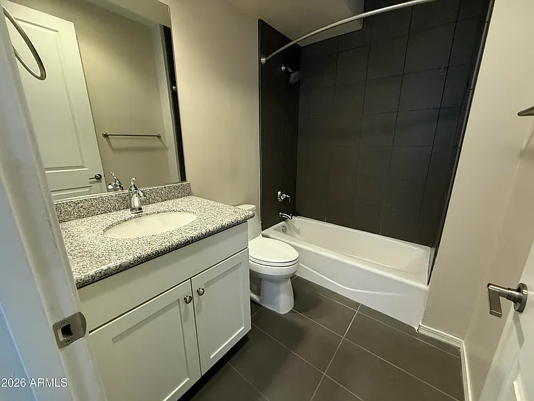 421 W 6th St #1003 — Photo 19