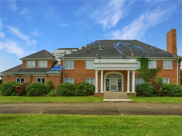275 McKinley Rd, Beaver Falls, PA 15010