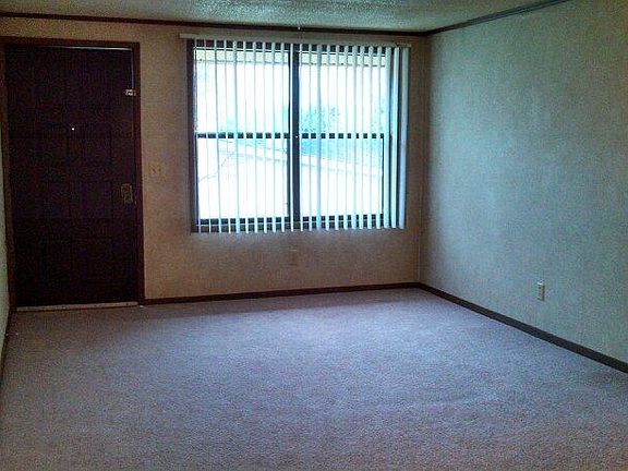2nd image of 3008 Randolph Court Dr