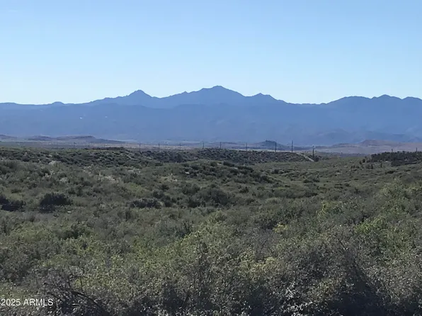 8335 W Barrington Road #107, Wilhoit, AZ 86332