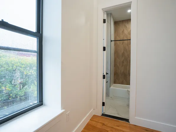 17-21 Menahan Street image 8 of 17