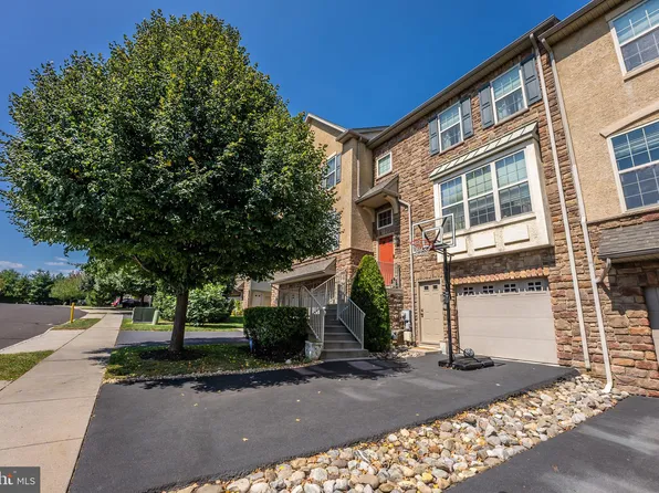 54 Lilly Dr, Feasterville, PA 19053