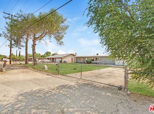 15461 Condor Rd, Victorville, CA 92394