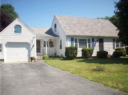 2nd image of 98 Briarwood Dr