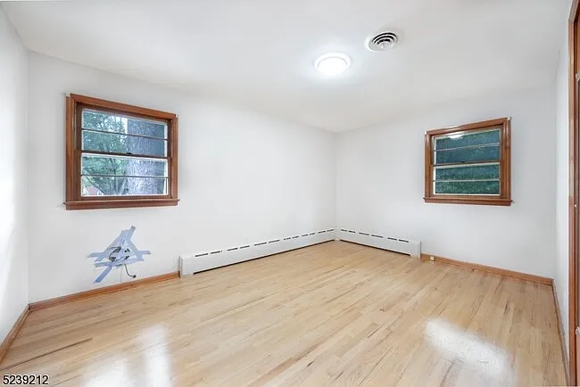 11 Princeton Roadlinden — Photo 9