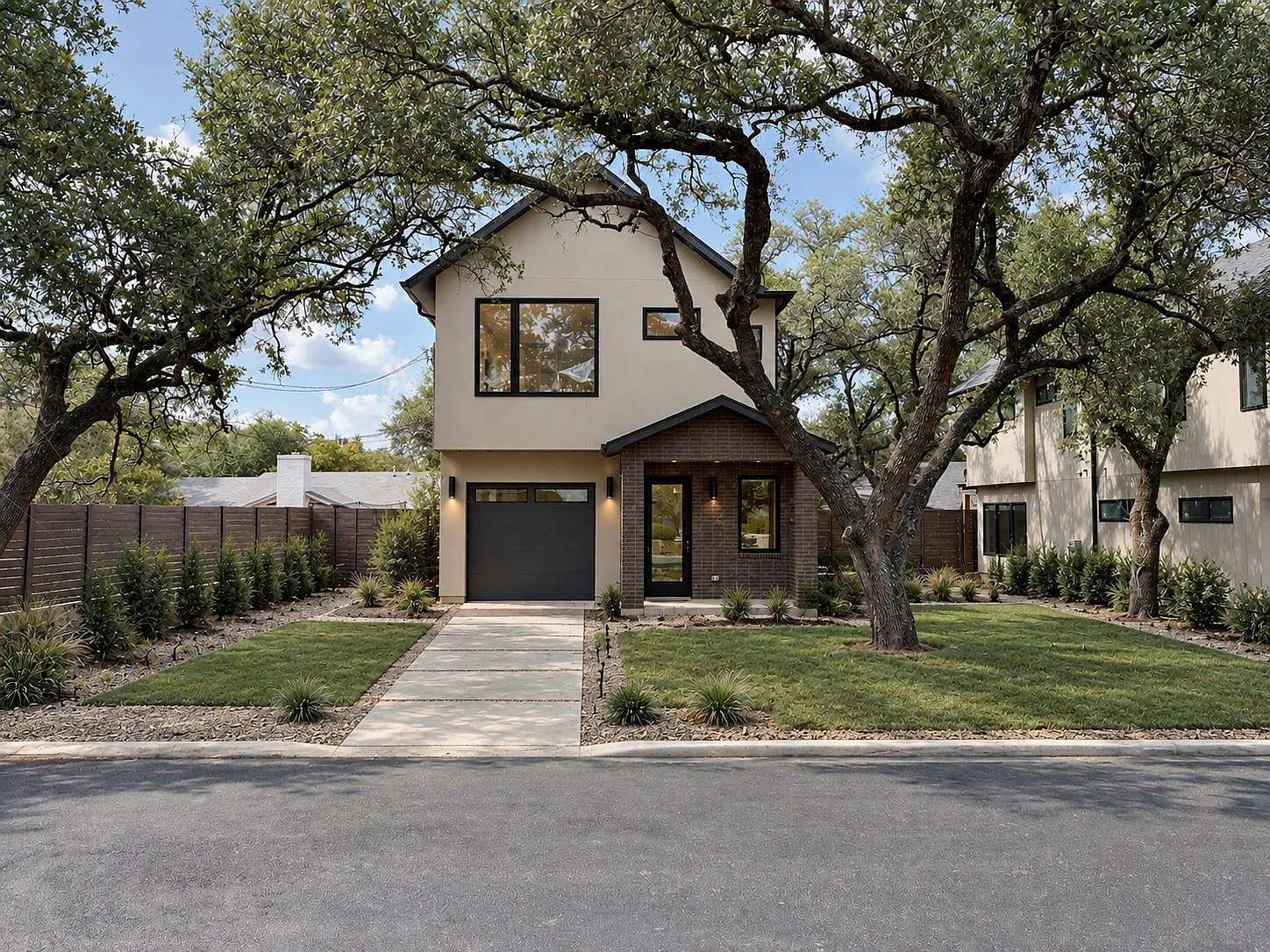 3 bed, 3.5 bath, 2020 sqft, $4,995 — Photo 2