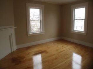 107 Douglas St, Manchester, NH 03102