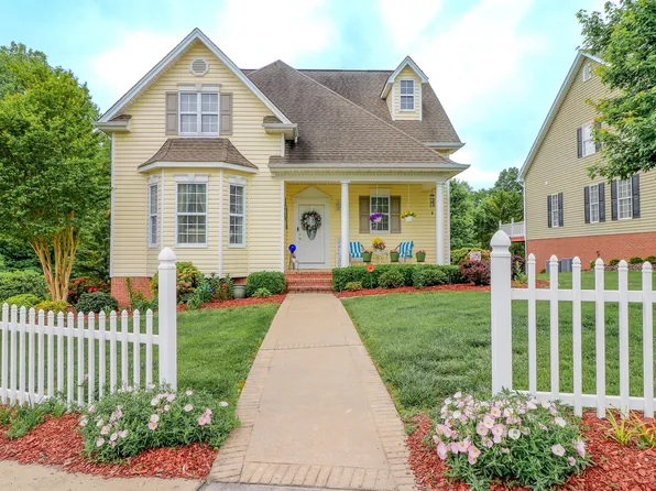 2124 Saint Erics Ct, Kingsport, TN 37660