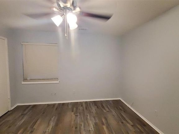 2nd image of 306 Evelyn Dr