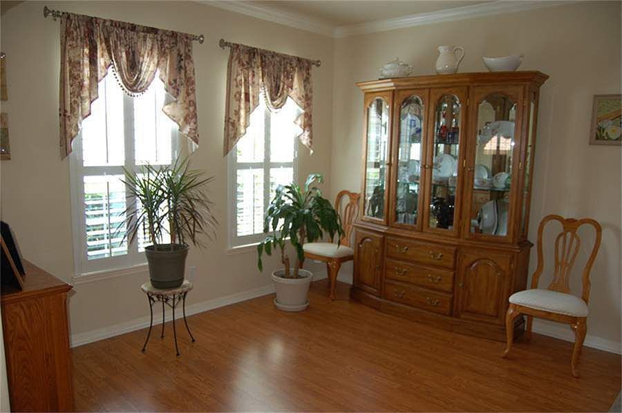 2nd image of 25214 Oak Villa Dr