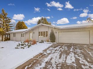 2898 Chippewa Ave, Saint Paul, MN 55109