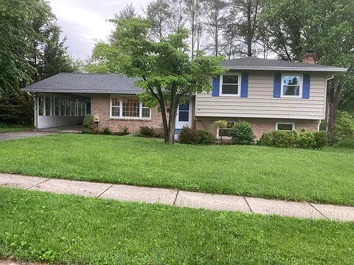 830 Diamond Dr Photo 1