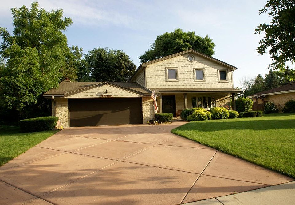 1st image of 12261 W Verona Ct
