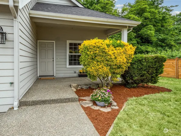 7961 4th Avenue SW, Seattle, WA 98106