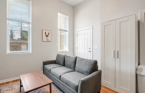 1812 S Throop St #1R Photo 1