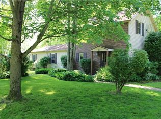 195 Ashtabula Point, Roaming Shores, OH 44084