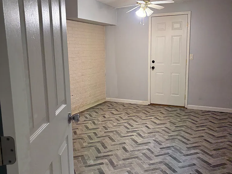 1916R Patterson Cir — Photo 10