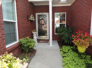 121 Arbor Pl, Calhoun, GA 30701