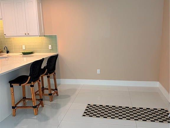 4th image of 1575 Curlew AVE W #1