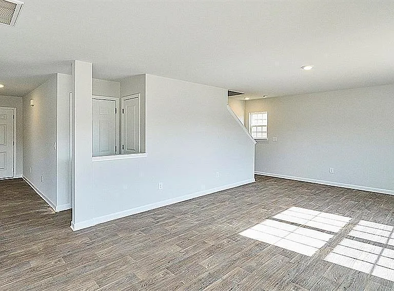 125 Saddlehorse Ln — Photo 13