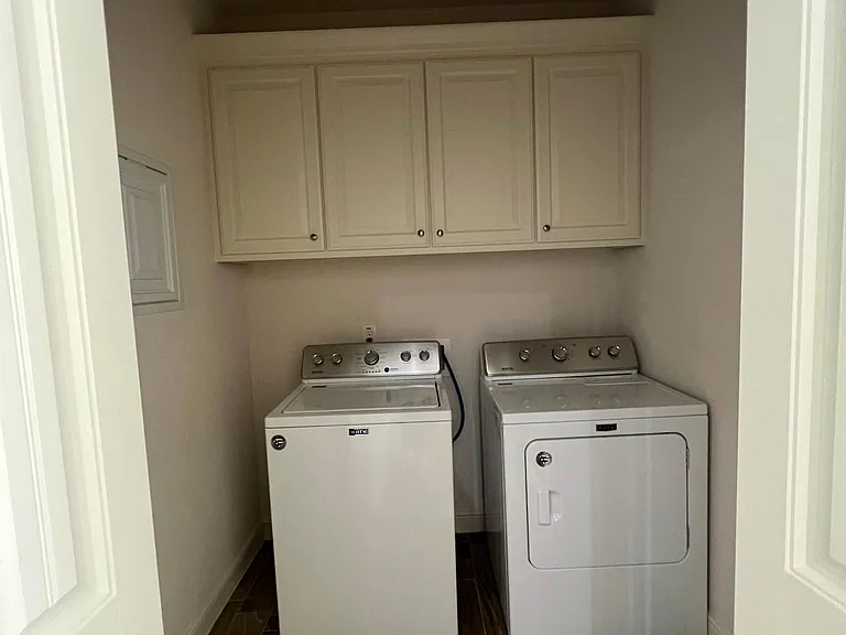 2606 Appian Way #B — Photo 2