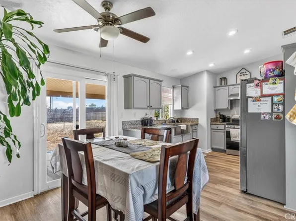 13146 Mohawk Rd, Apple Valley, CA 92308
