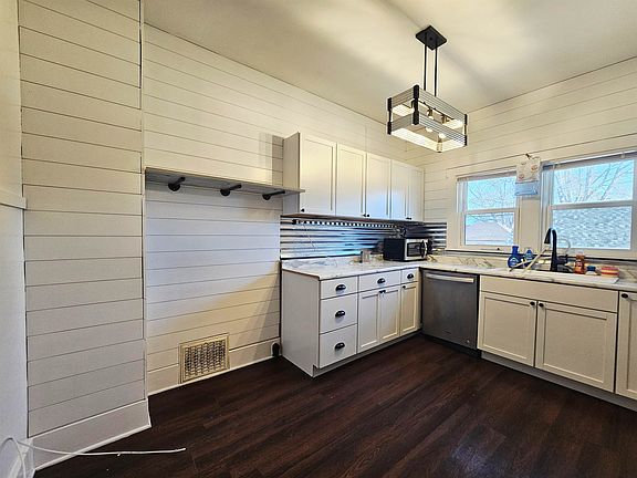 5th image of 508 7th St