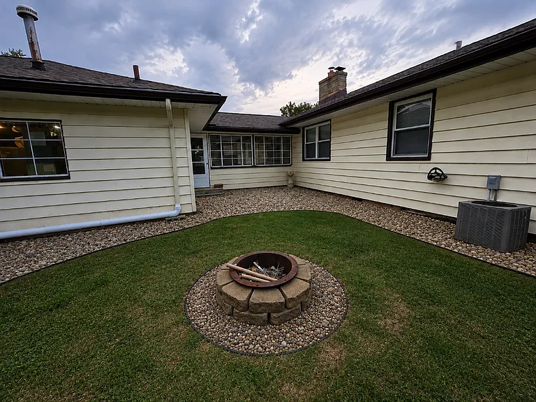 outdoor firepit