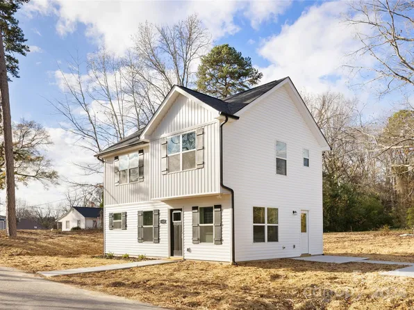 1125 El Paso St, Kannapolis, NC 28083