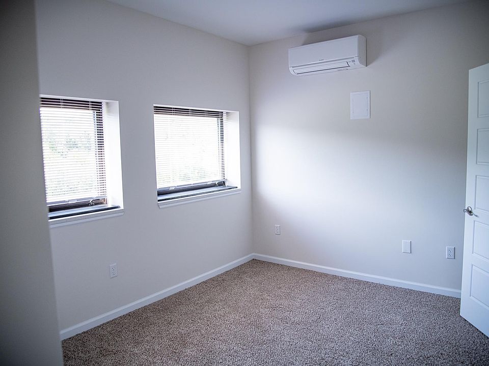 36 Cecil Elementary Dr, Cecil, PA 15321 Zillow