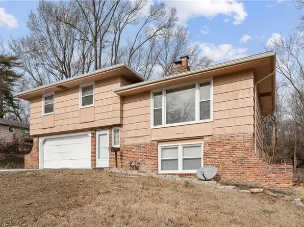 5904 E 103rd St, Kansas City, MO 64134