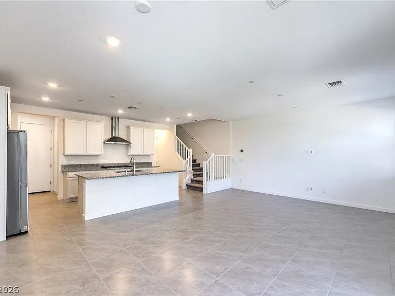 11390 Crimson Ledge Ave — Photo 6