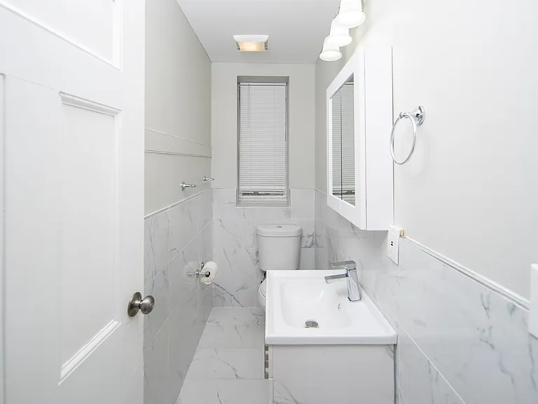 2326 15th St #1 — Photo 9