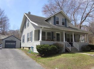 6 Woodland Rd, Auburn, MA 01501