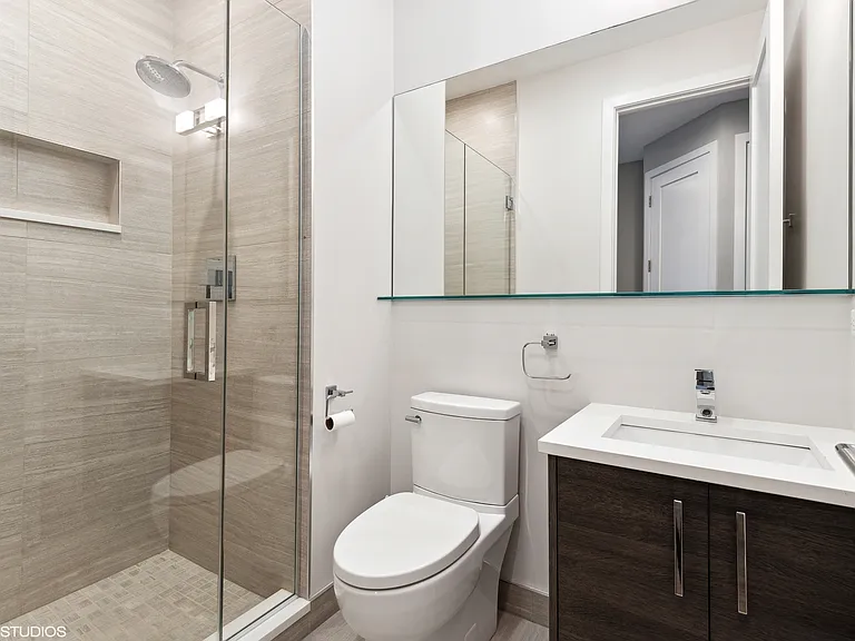 826 N Marshfield Ave #2N — Photo 16