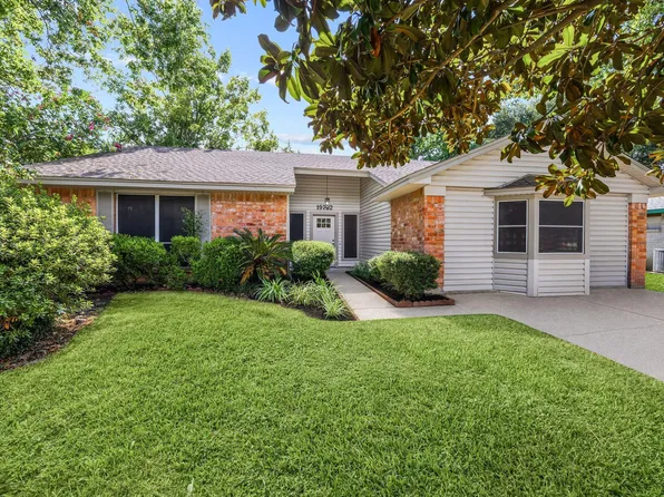 19722 Bellaw Woods Dr, Humble, TX 77338
