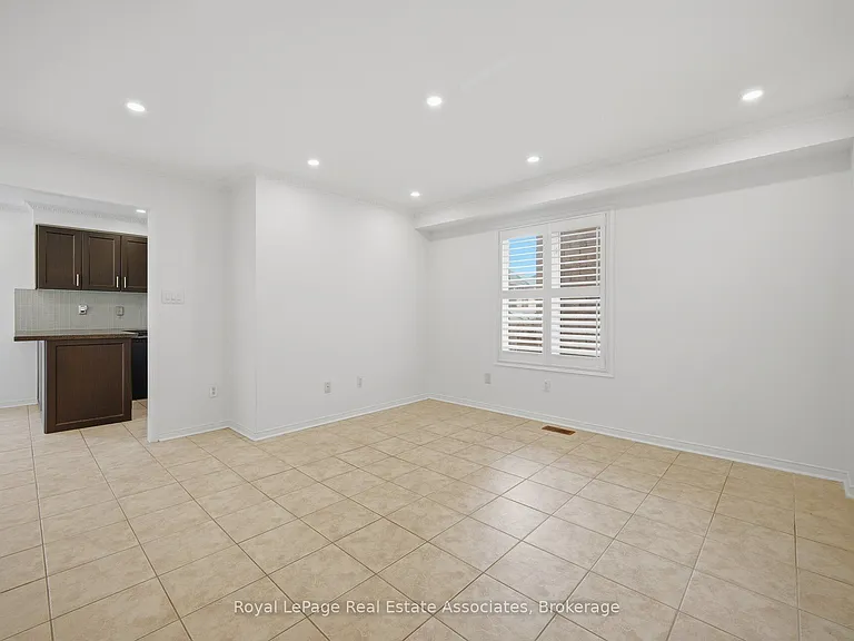 70 Echoridge Dr — Photo 12