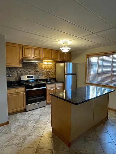 5568 S Archer Ave #3B Photo 1