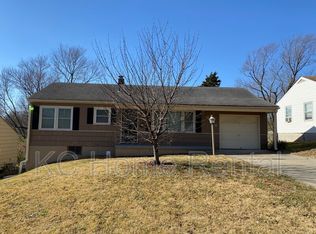 9106 Central St, Kansas City, MO 64114