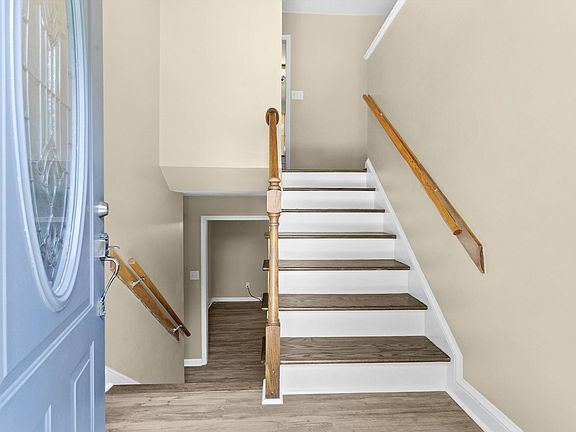 5th image of 7129 La Marre Dr