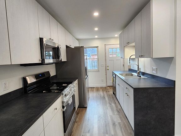 3rd image of 455 Diven Ln