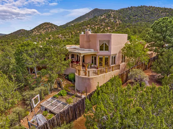 1631 Camino De Cruz Blanca, Santa Fe, NM 87505