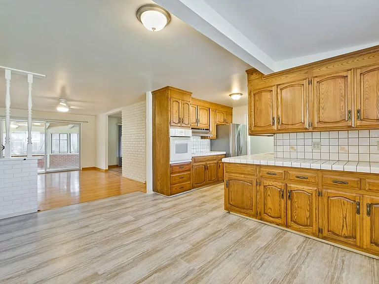 4712 Clarendon Dr — Photo 28