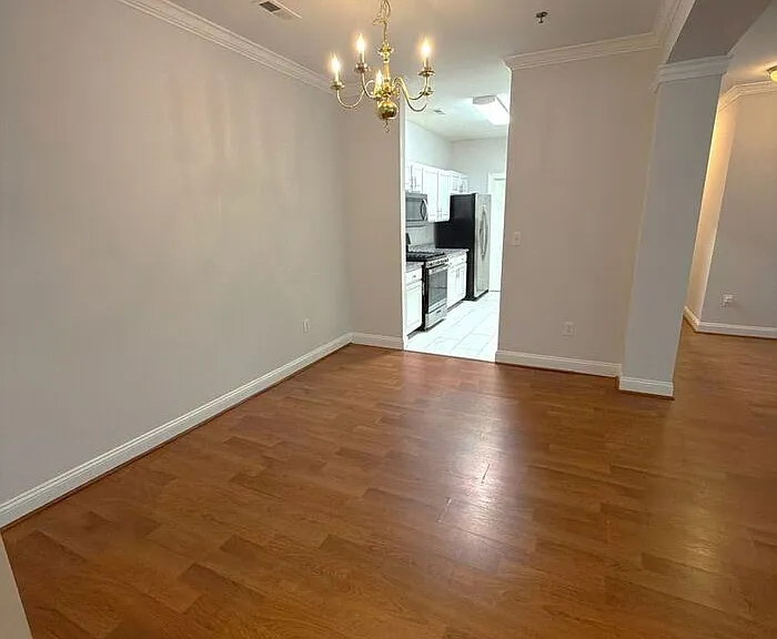 5609 Fairview Rd #5 — Photo 12